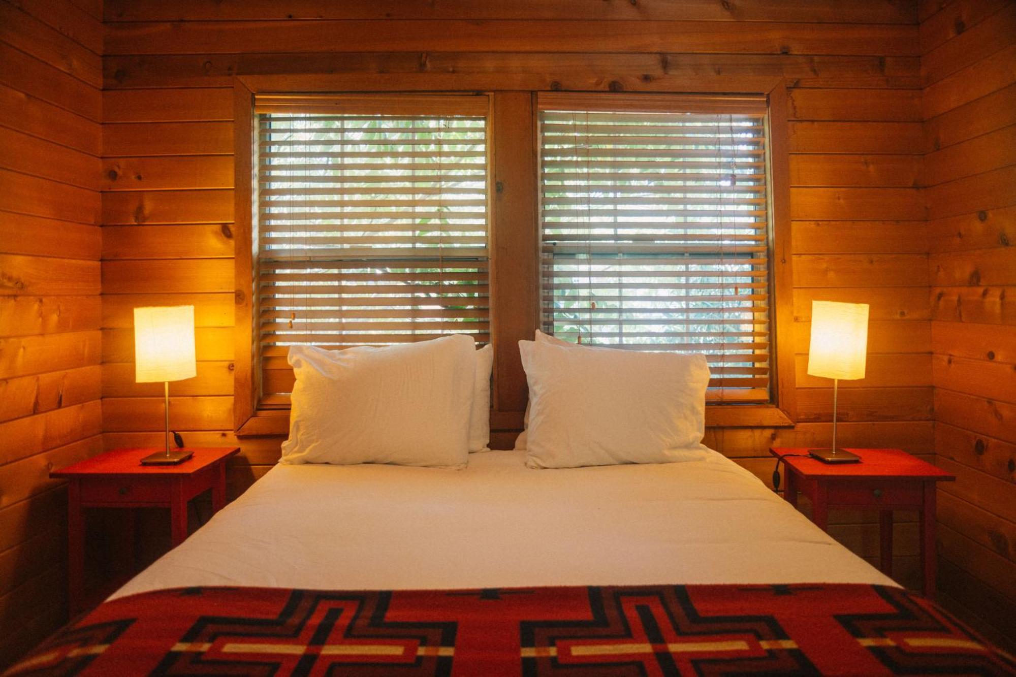 Johnson'S Beach Cabins And Campground เกอร์นวิลล์ ภายนอก รูปภาพ